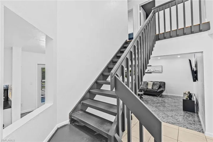 6031 Dogwood Way, Naples, Florida 34116