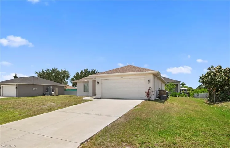 202 Nw 25th Pl, Cape Coral, Florida 33993