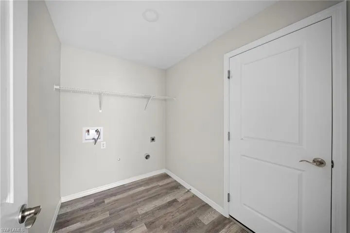 202 Nw 25th Pl, Cape Coral, Florida 33993
