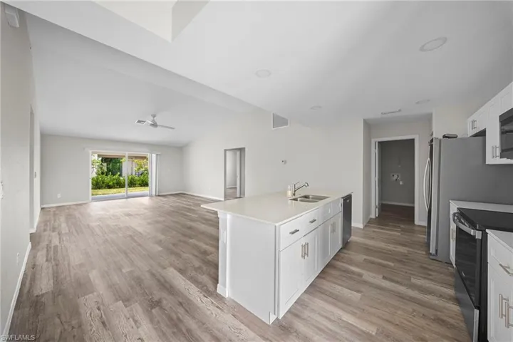 202 Nw 25th Pl, Cape Coral, Florida 33993