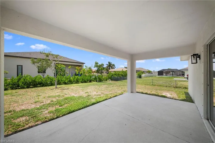 202 Nw 25th Pl, Cape Coral, Florida 33993