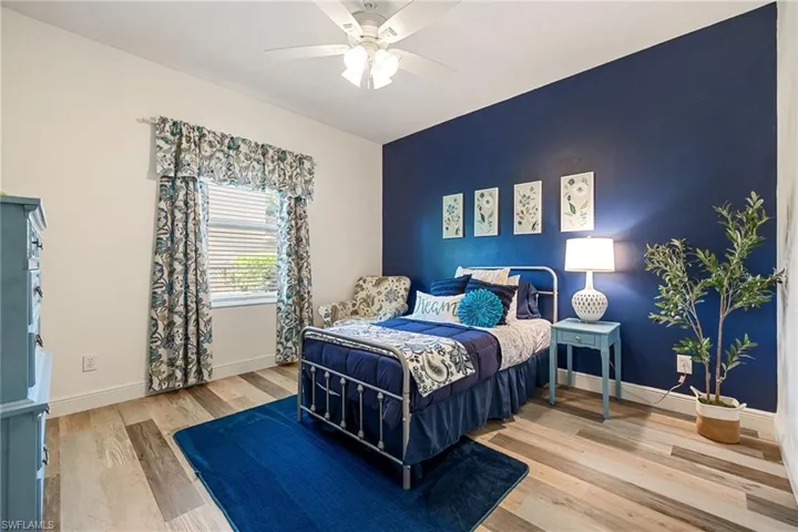 2201  Oxford Ridge  CIR, Lehigh Acres, FL 33973