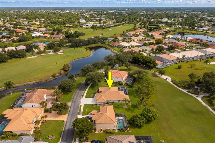2201  Oxford Ridge  CIR, Lehigh Acres, FL 33973