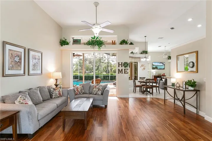 2201  Oxford Ridge  CIR, Lehigh Acres, FL 33973