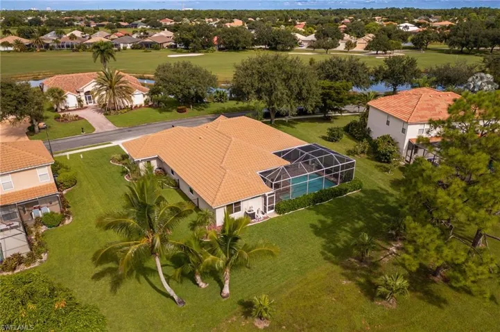 2201  Oxford Ridge  CIR, Lehigh Acres, FL 33973