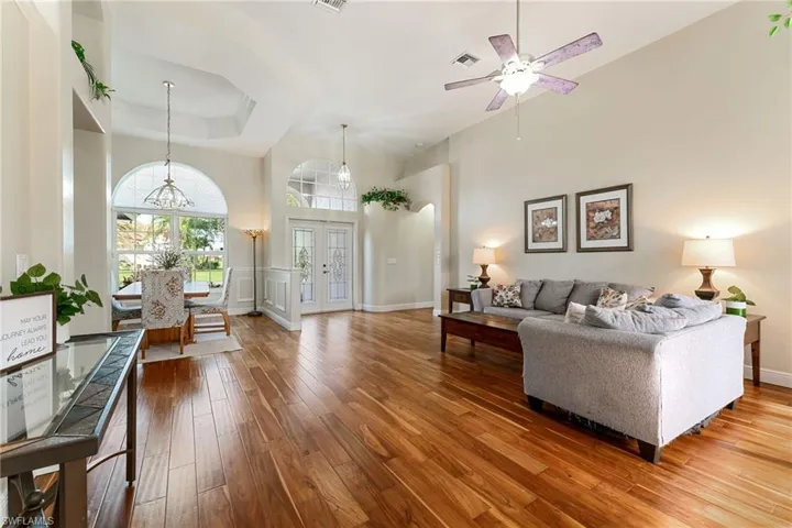 2201  Oxford Ridge  CIR, Lehigh Acres, FL 33973