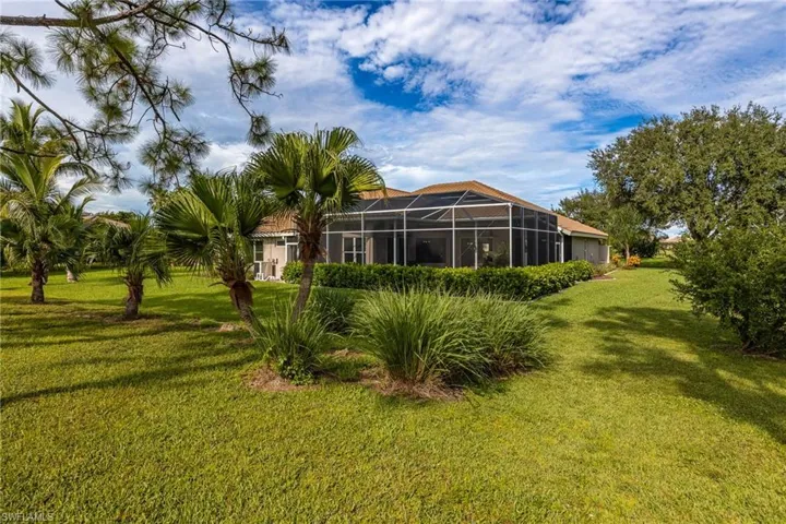 2201  Oxford Ridge  CIR, Lehigh Acres, FL 33973