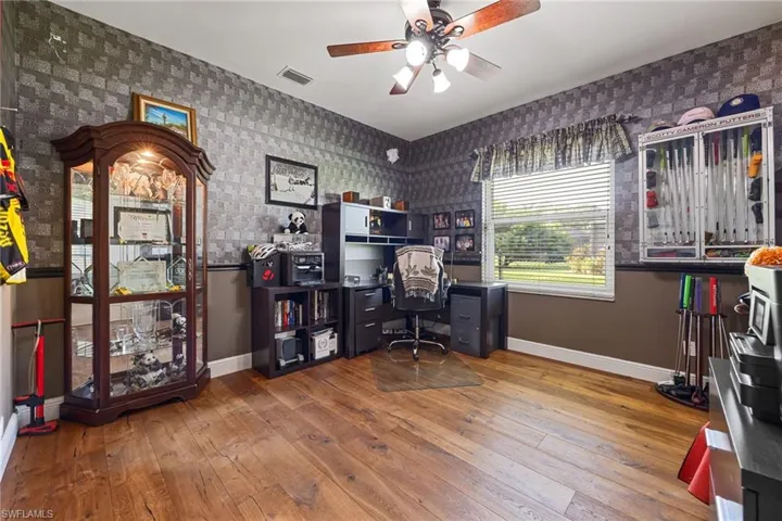 2201  Oxford Ridge  CIR, Lehigh Acres, FL 33973