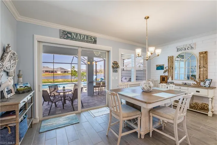 Dining area with views of the lanai