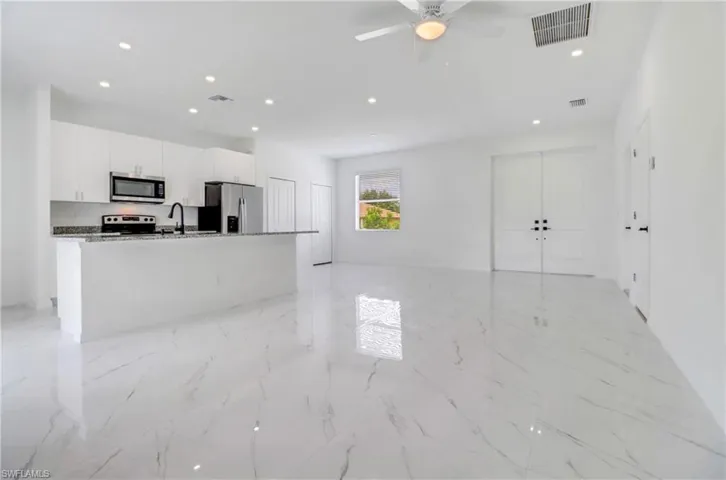 2528  68TH W ST, Lehigh Acres, FL 33971