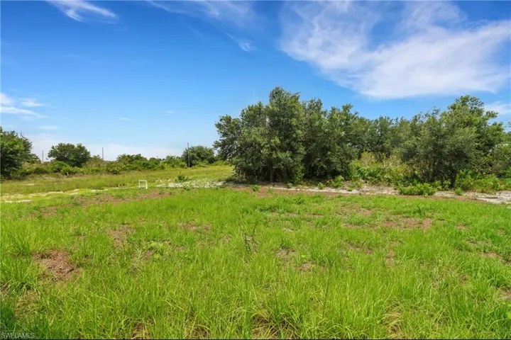 2528  68TH W ST, Lehigh Acres, FL 33971