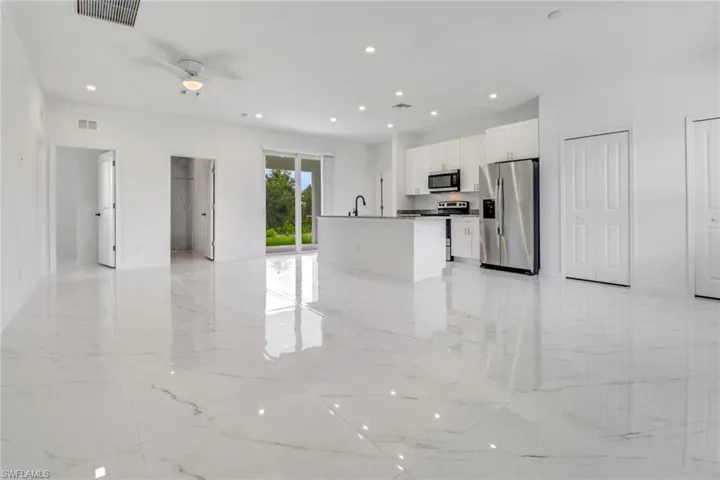 2528  68TH W ST, Lehigh Acres, FL 33971