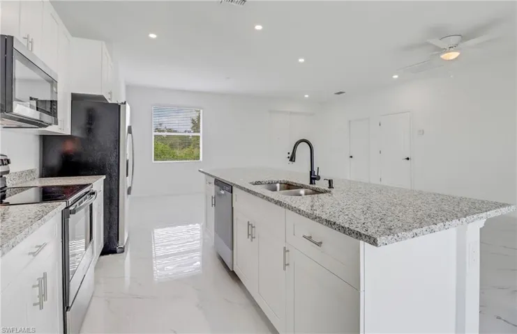2528  68TH W ST, Lehigh Acres, FL 33971