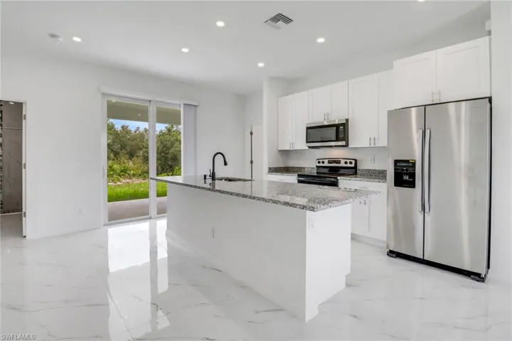 2528  68TH W ST, Lehigh Acres, FL 33971