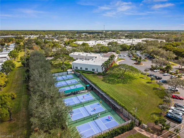Pelican Landing Pickleball