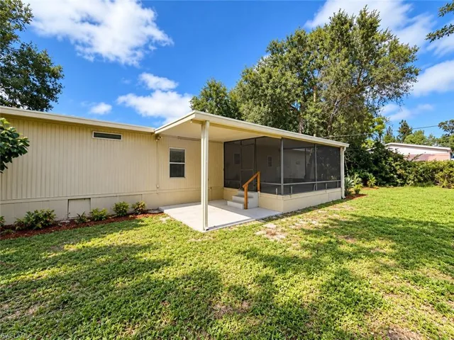 8345 Suncoast Dr, North Fort Myers, Florida 33917