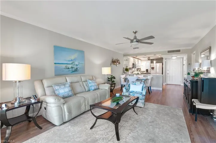 17  High Point N CIR, Naples, FL 34103