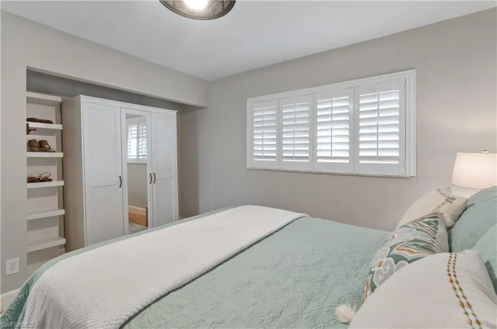 17  High Point N CIR, Naples, FL 34103
