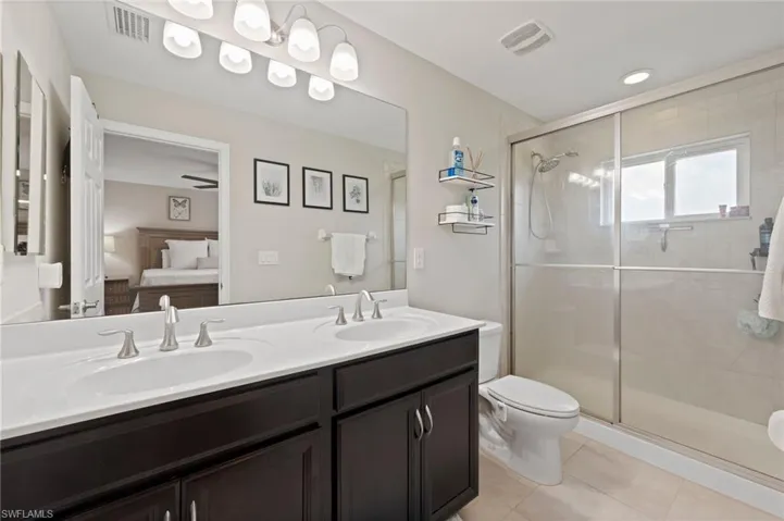 3852  Tilbor  CIR, Fort Myers, FL 33916