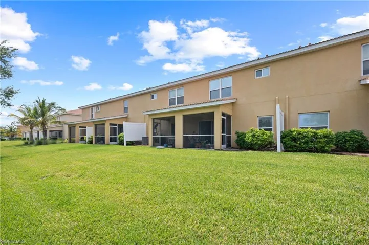 3852  Tilbor  CIR, Fort Myers, FL 33916
