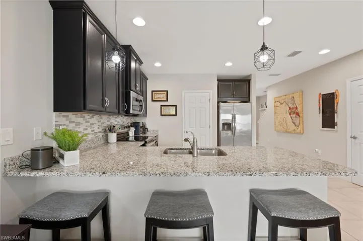 3852  Tilbor  CIR, Fort Myers, FL 33916