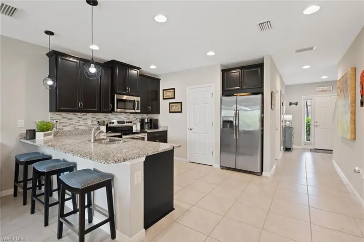 3852  Tilbor  CIR, Fort Myers, FL 33916
