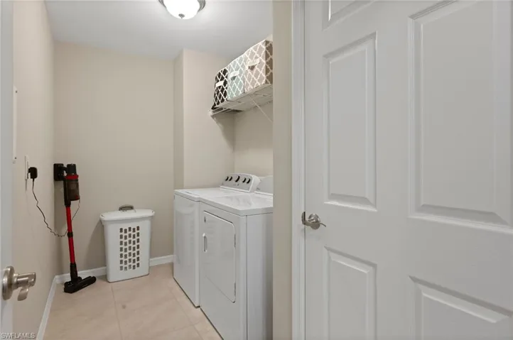 3852  Tilbor  CIR, Fort Myers, FL 33916