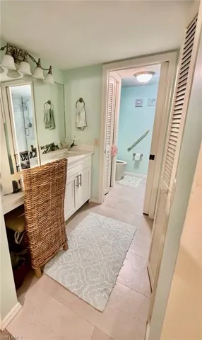 7380 Saint Ives Way 1204, Naples, Florida 34104