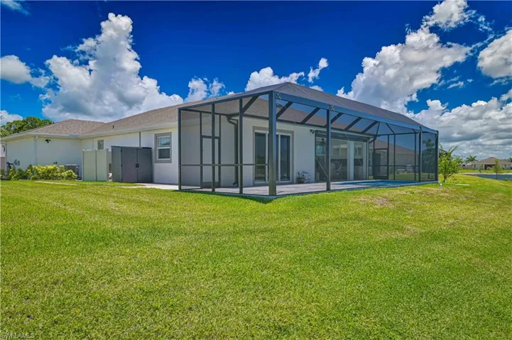 18237  Everson Miles  CIR, North Fort Myers, FL 33917