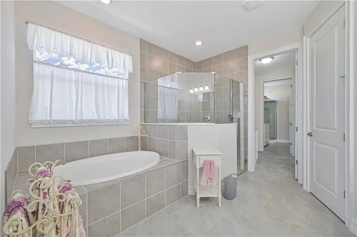 18237  Everson Miles  CIR, North Fort Myers, FL 33917