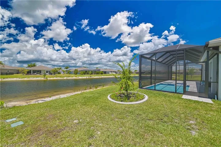 18237  Everson Miles  CIR, North Fort Myers, FL 33917