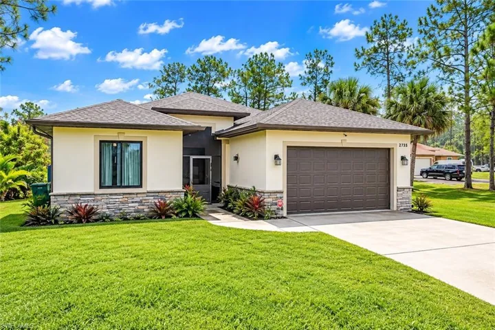 2735 12th Ave Ne, Naples, Florida 34120