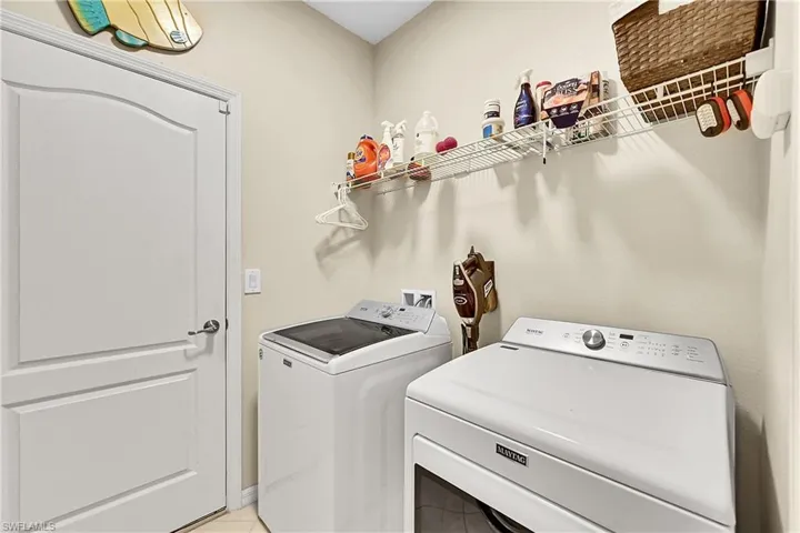 3580 Dandolo Cir, Cape Coral, Florida 33909