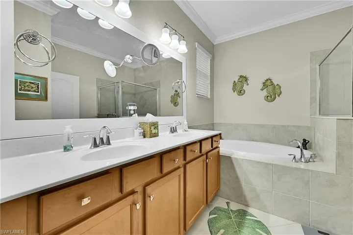 3580 Dandolo Cir, Cape Coral, Florida 33909