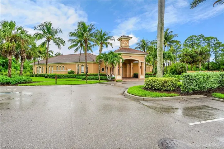 3580 Dandolo Cir, Cape Coral, Florida 33909