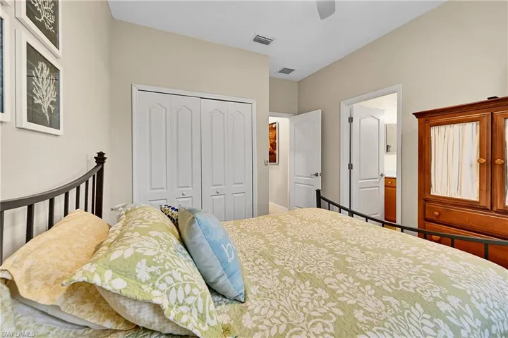 3580 Dandolo Cir, Cape Coral, Florida 33909