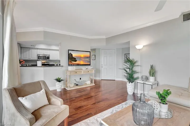 2651  Citrus Lake  DR, Naples, FL 34109