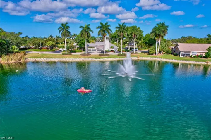 2651  Citrus Lake  DR, Naples, FL 34109