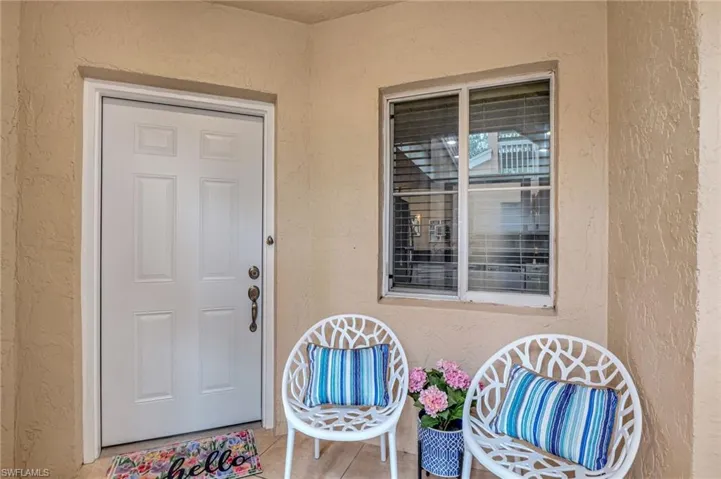 2651  Citrus Lake  DR, Naples, FL 34109