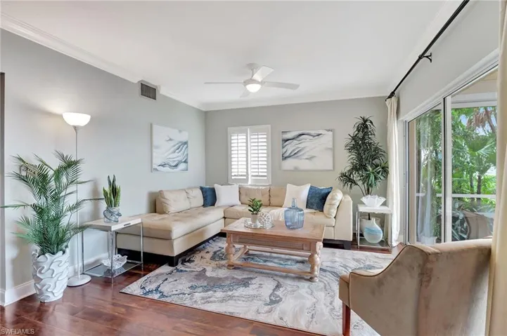 2651  Citrus Lake  DR, Naples, FL 34109