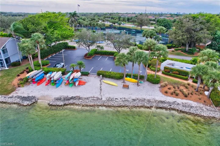 2651  Citrus Lake  DR, Naples, FL 34109