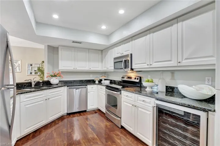 2651  Citrus Lake  DR, Naples, FL 34109