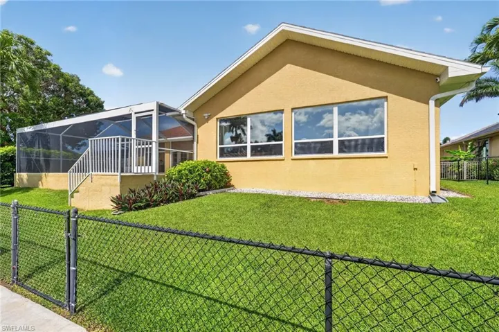 5329 Sw 8th Ct, Cape Coral, Florida 33914