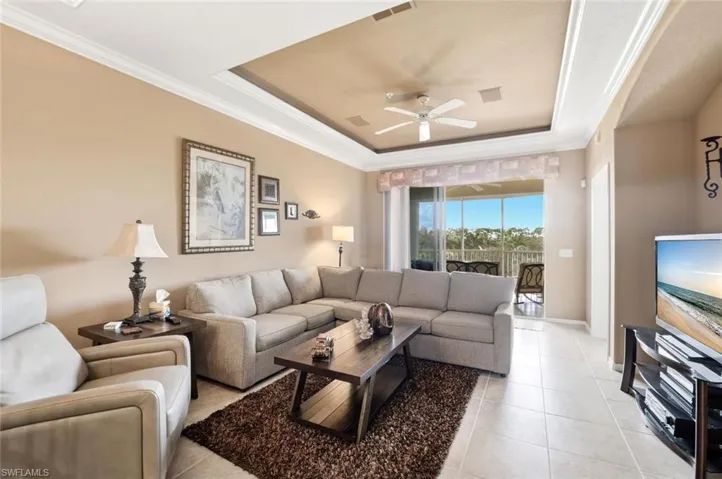 4834 Hampshire Ct 303, Naples, Florida 34112