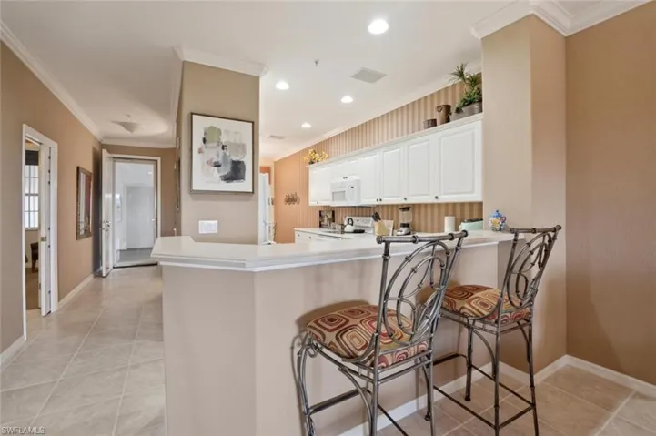 4834 Hampshire Ct 303, Naples, Florida 34112