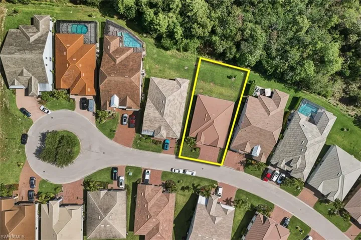 3865  Helmsman  DR, Naples, FL 34120