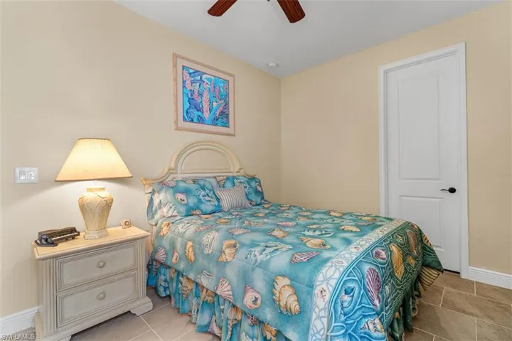 3865  Helmsman  DR, Naples, FL 34120