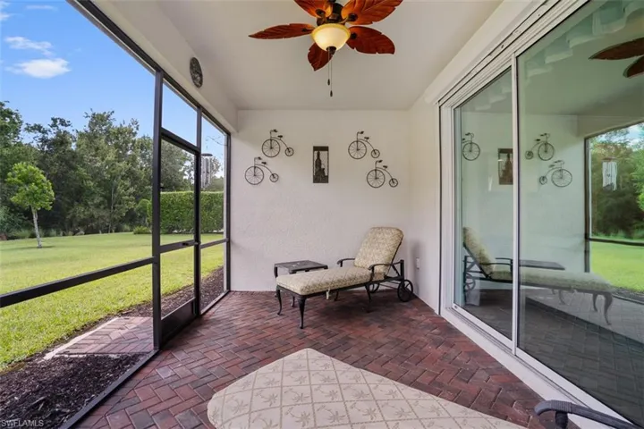 3865  Helmsman  DR, Naples, FL 34120