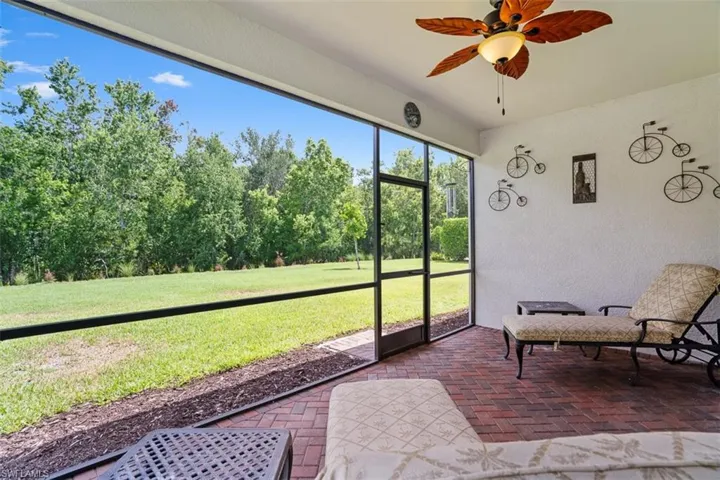 3865  Helmsman  DR, Naples, FL 34120