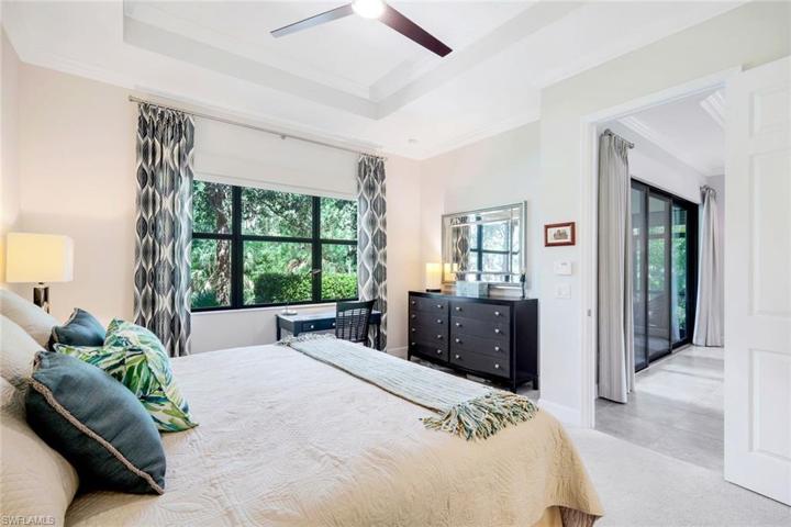 Plenty of space and plenty of windows!